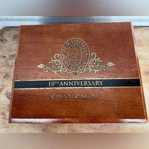 Cigar box, wood, Perdomo Reserve